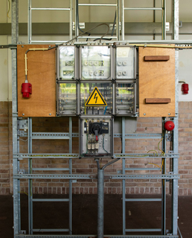 تابلو برق و حفاظت